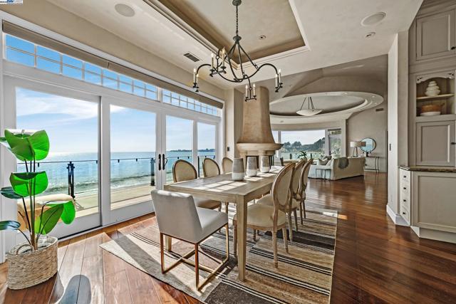 797 Las Olas Dr, Aptos CA: https://media.crmls.org/mediaz/10634563-c50a-4a08-86d0-5a941f9b541f.jpg