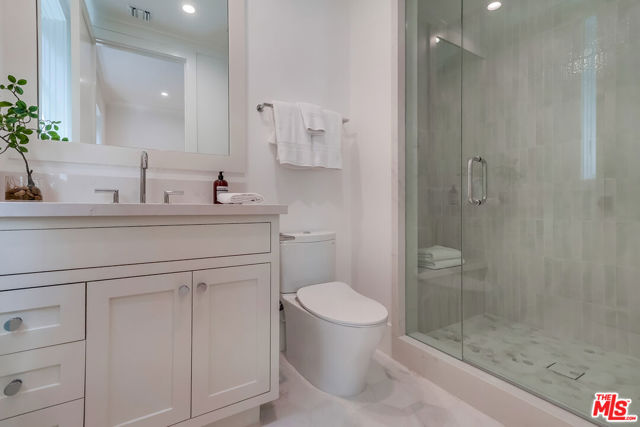 Drew Fenton | 427 N Bundy Drive Los Angeles CA | MLS: 7182819