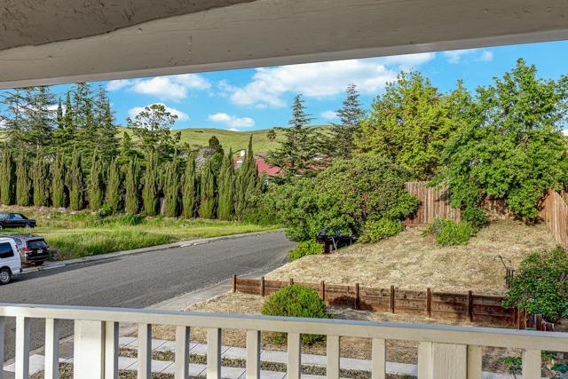 149 Westminster Way, Vallejo CA: https://media.crmls.org/mediaz/10641721-03e3-4423-995e-15aa9594f353.jpg