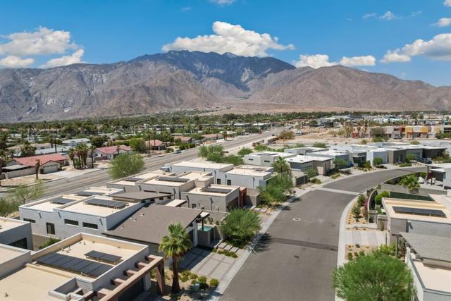 423 Fountain Drive, Palm Springs, CA 92262