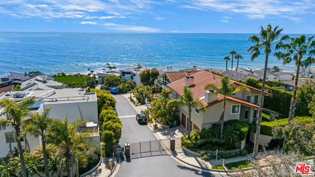 31558 Victoria Point Road, Malibu, California 90265, 4 Bedrooms Bedrooms, ,4 BathroomsBathrooms,Single Family Residence,For Sale,Victoria Point,24414895