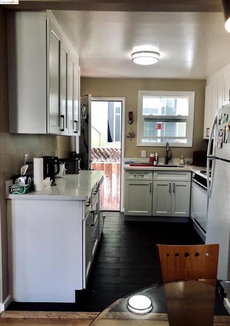 Image 1 of 46 For 986 Kains Ave