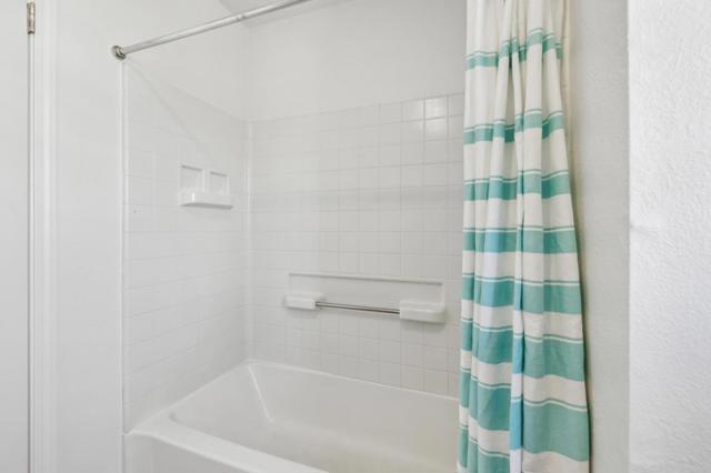 Image 39 of 52 For 4216 Verdigris Circle