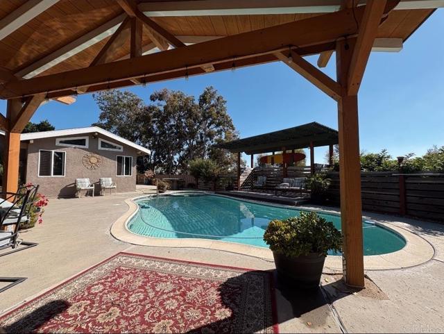 Detail Gallery Image 1 of 12 For 4950 Whipple Way, San Diego,  CA 92122 - 5 Beds | 4 Baths
