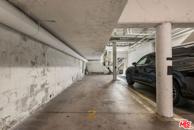 10654 Eastborne Avenue, Los Angeles CA: https://media.crmls.org/mediaz/106a07d3-4fda-49ed-86c0-39c1146d4258.jpg