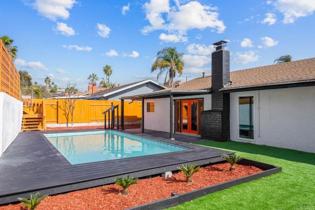 10410 Fairhill Drive, Spring Valley CA: https://media.crmls.org/mediaz/106a22c2-55de-400e-8d36-395eb8b701e6.jpg