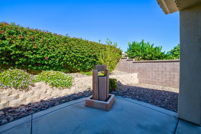 78680 Alliance Way, Palm Desert CA: https://media.crmls.org/mediaz/106a7d22-fd7b-4027-8826-b4cb21bdfcdd.jpg