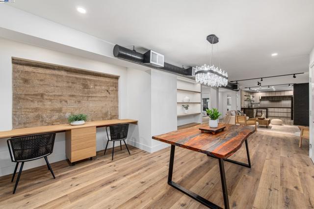 4073 Stanley Blvd, Pleasanton CA: https://media.crmls.org/mediaz/106a9933-d09e-4761-8c6e-89b6134e33d2.jpg