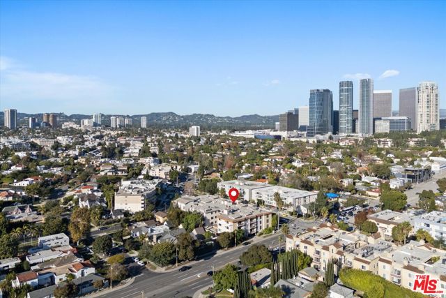 2175 S Beverly Glen Boulevard, Los Angeles CA: https://media.crmls.org/mediaz/106c296b-28e7-4055-8667-7d6df6872bae.jpg