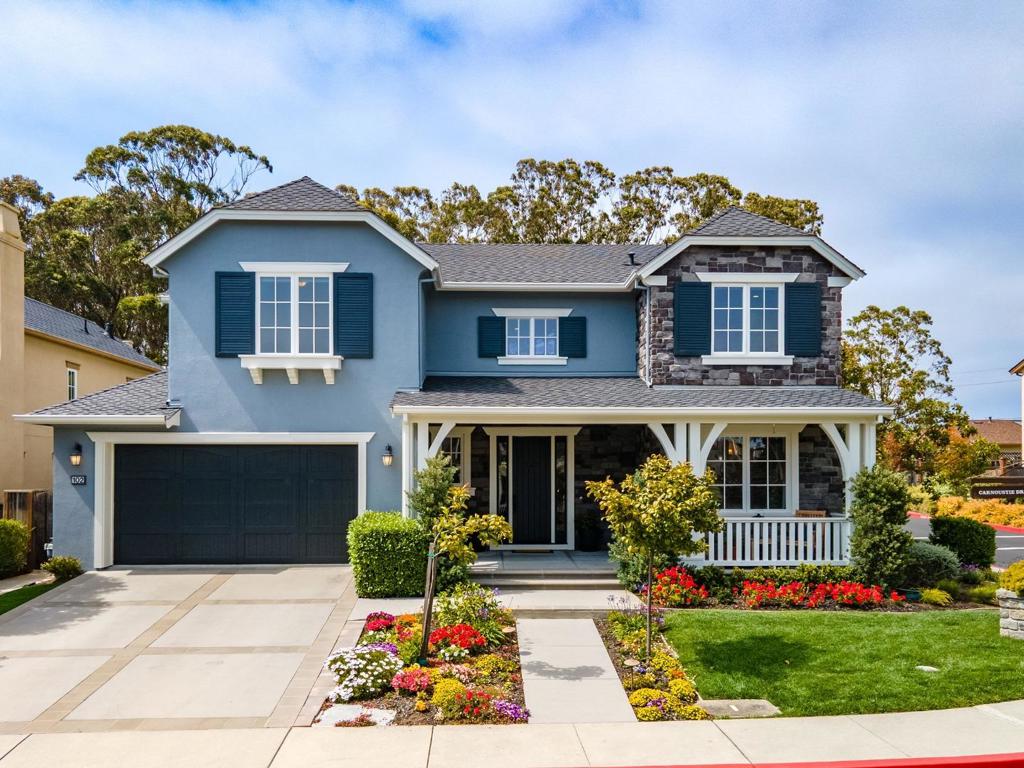 102 Carnoustie Drive