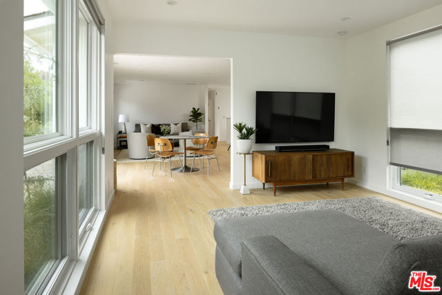 3155 Eucalyptus Hill Road, Santa Barbara CA: https://media.crmls.org/mediaz/106d0943-be79-4cc7-a07d-78b93e7dd927.jpg