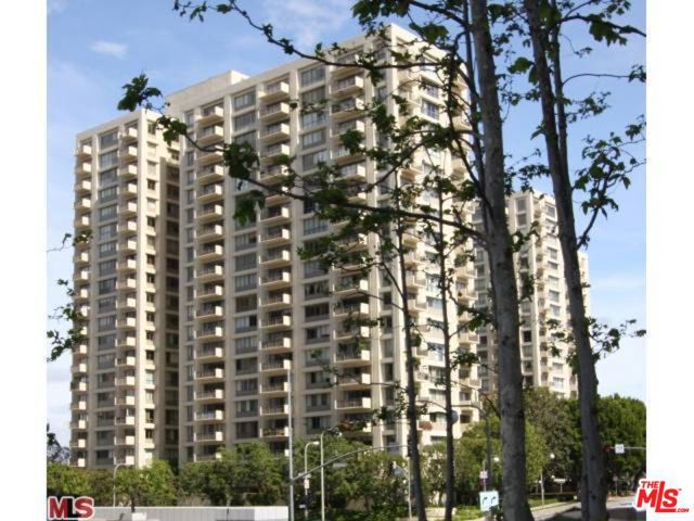 2170 Century Park East, Los Angeles CA: https://media.crmls.org/mediaz/106ec996-5baf-44d8-9f03-7dc2e4c55cbc.jpg