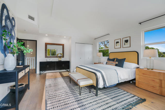 1813 N Avenue 55, Los Angeles CA: https://media.crmls.org/mediaz/106f1aca-0a4e-4a95-af7c-e23f17854029.jpg