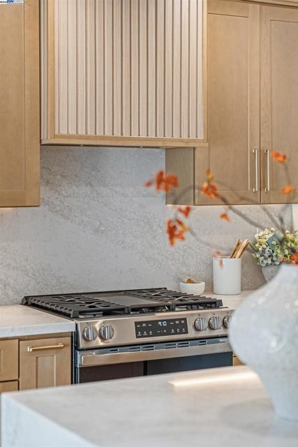 3790 Ruskin Pl, Fremont CA: https://media.crmls.org/mediaz/10711bb0-db6d-43ff-8bac-bf25918387ea.jpg