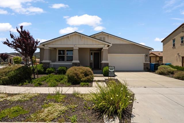 277 Copperleaf Lane, San Juan Bautista CA: https://media.crmls.org/mediaz/1071973c-75b3-40ff-a79c-0516deca4d70.jpg
