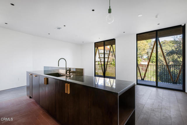 Detail Gallery Image 11 of 30 For 596 Quail Dr, Los Angeles,  CA 90065 - 3 Beds | 2 Baths