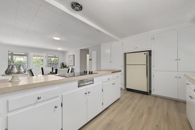 674 Campbell Avenue, Los Altos CA: https://media.crmls.org/mediaz/10727533-14f9-4dd2-9f87-a637ff612e48.jpg