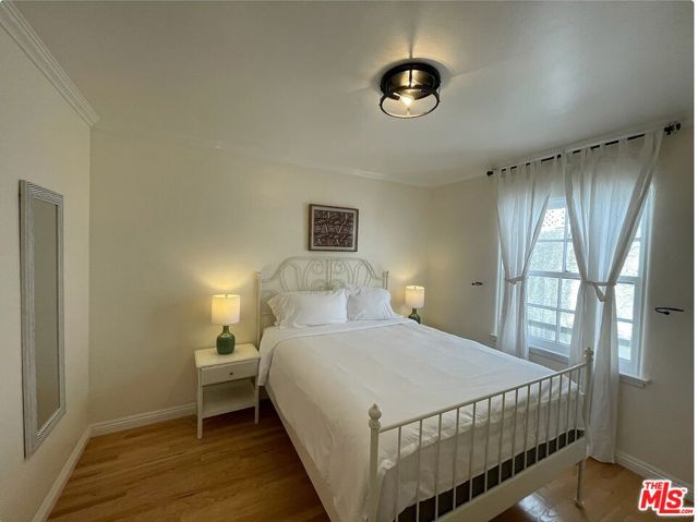 1144 15th Street, Santa Monica CA: https://media.crmls.org/mediaz/1072b6b0-810f-466e-bac3-43257b1ba122.jpg