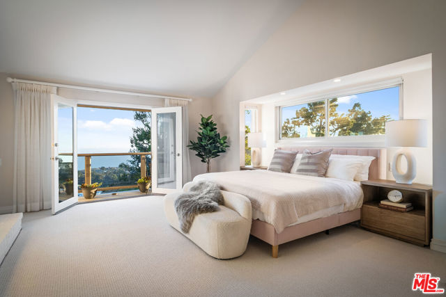 23255 W Paloma Blanca Drive, Malibu CA: https://media.crmls.org/mediaz/10735a2c-b2f2-4886-9478-96874bdbe7ef.jpg