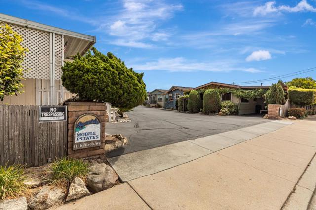1146 Birch ave, Seaside CA: https://media.crmls.org/mediaz/1074eb4b-c744-4a7e-8a6c-64d3ad54add6.jpg