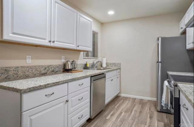 Detail Gallery Image 7 of 20 For 634 8th St #3,  Imperial Beach,  CA 91932 - 2 Beds | 1/1 Baths