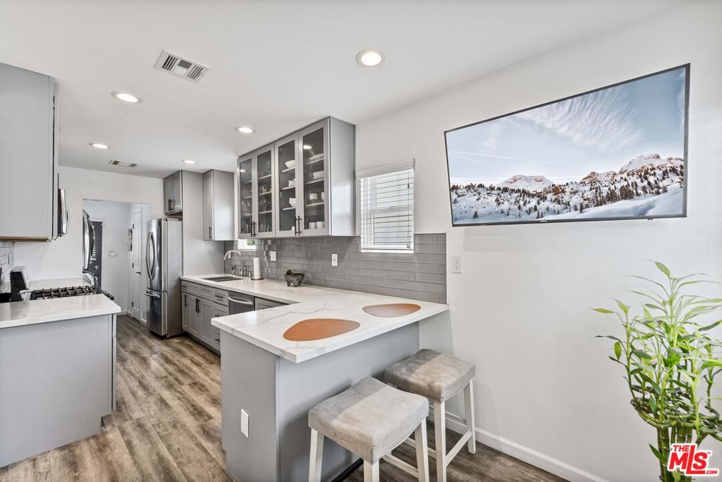 1075868B Fc24 4E05 9046 Eb21A70A8056 10236 S 1St Avenue, Inglewood, Ca 90303 &Lt;Span Style='BackgroundColor:transparent;Padding:0Px;'&Gt; &Lt;Small&Gt; &Lt;I&Gt; &Lt;/I&Gt; &Lt;/Small&Gt;&Lt;/Span&Gt;