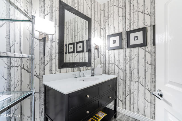 775 Parmenter Avenue, Thousand Oaks CA: https://media.crmls.org/mediaz/1075a493-80f9-47a8-a63f-b1fdf732c7a9.jpg