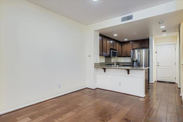 17019 Camino Marcilla, San Diego CA: https://media.crmls.org/mediaz/1075bca6-23e9-475a-81d8-7d0cf86ffb8a.jpg