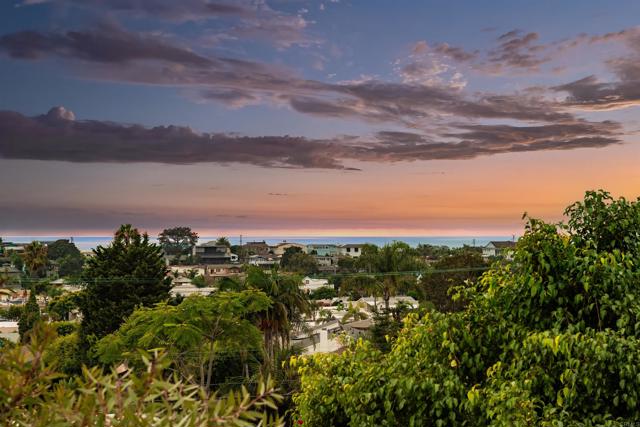 Detail Gallery Image 34 of 48 For 573 Hygeia Ave a,  Encinitas,  CA 92024 - 3 Beds | 3 Baths