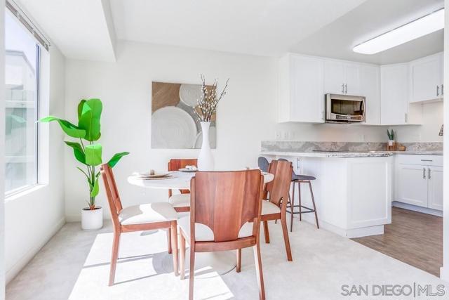 5450 Kiowa Dr, La Mesa CA: https://media.crmls.org/mediaz/107771c1-e824-4825-8e8c-2a2565af966e.jpg
