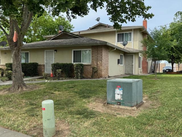 4129 Apostolo Circle, Sacramento CA: https://media.crmls.org/mediaz/1077e1d2-d49f-4ac5-9130-e284c247b851.jpg