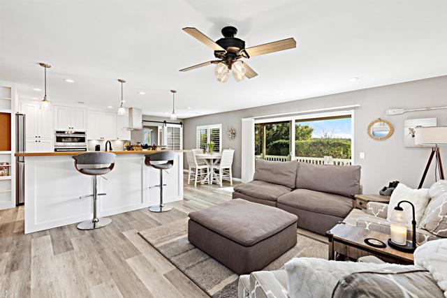 Detail Gallery Image 9 of 44 For 3743 Rosemary Way, Oceanside,  CA 92057 - 2 Beds | 2 Baths