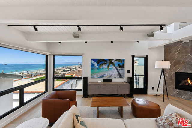 Living Area with Ocean View!