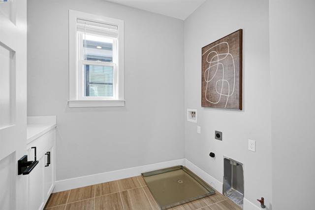257 Haleena Place, Walnut Creek CA: https://media.crmls.org/mediaz/1078b6c8-6e43-4cb7-a33d-69ab98899a13.jpg