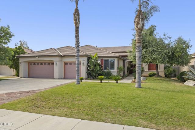 13418 Giro Drive, Bakersfield CA: https://media.crmls.org/mediaz/1079d933-19c5-4bf6-9019-b030485ce6e7.jpg