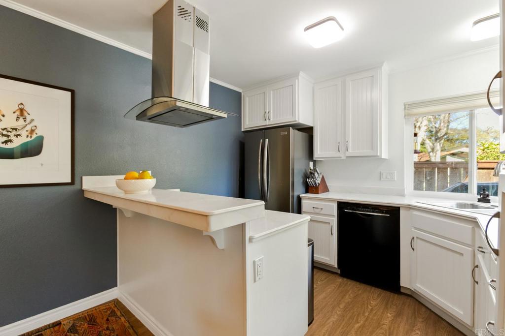 2033 Shadytree Lane - photo 8