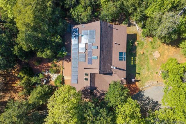 3131 Pera Alta Dr, Julian CA: https://media.crmls.org/mediaz/107adee8-c665-496a-b727-bd9640ed86ca.jpg