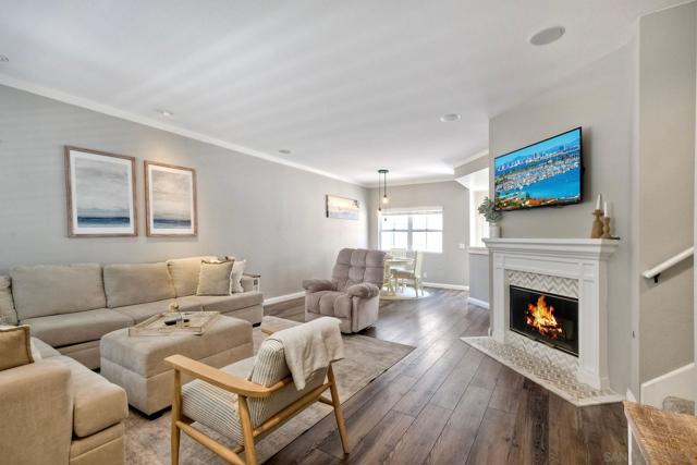 9960 Scripps Vista Way, San Diego CA: https://media.crmls.org/mediaz/107b62e5-b26f-4cfd-85bc-4595c7b8ba87.jpg