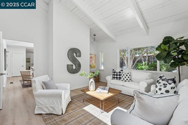 1245 Rimer Dr, Moraga CA: https://media.crmls.org/mediaz/107bc33e-9da1-4c82-ad21-4768dd1cbe76.jpg