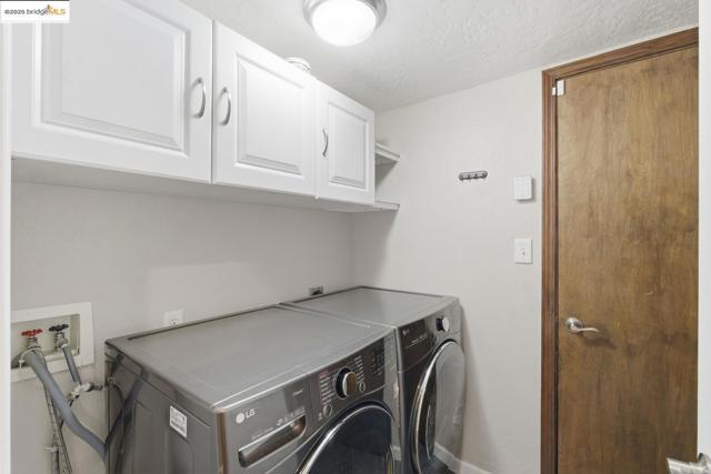 2136 Silver DR, Arnold CA: https://media.crmls.org/mediaz/107c4232-64f0-43b9-802d-76c67720b152.jpg