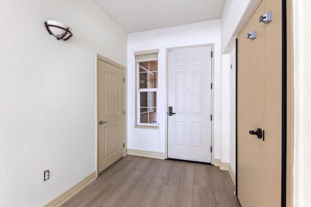 88 S Broadway, Millbrae CA: https://media.crmls.org/mediaz/107cceb7-ab63-46d5-ad62-083d4752b611.jpg