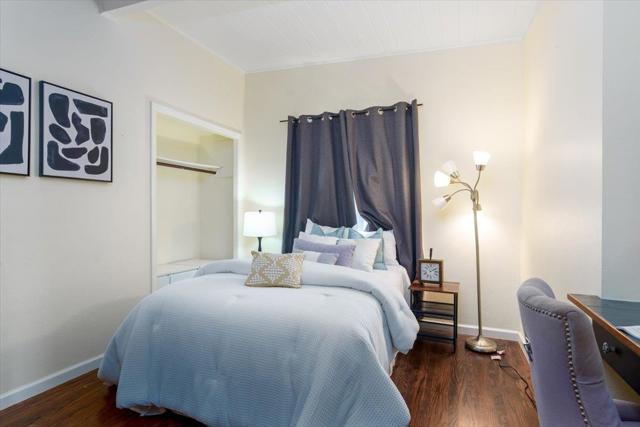 2037 Harding Avenue, San Mateo CA: https://media.crmls.org/mediaz/107da59d-4685-4c30-b2ef-f05a492e8d0f.jpg