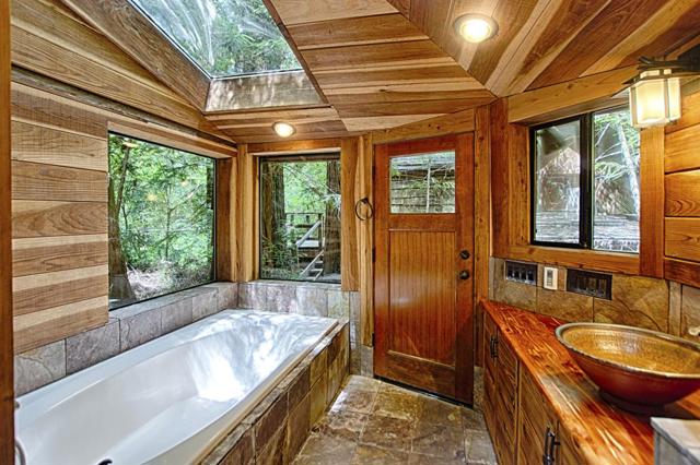 530 Logan Creek Road, Boulder Creek CA: https://media.crmls.org/mediaz/107e751b-4bf4-4f0a-a8e9-7bc30d854f82.jpg