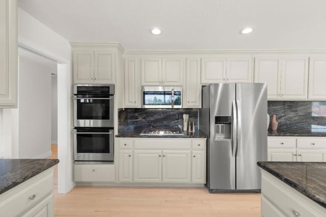 1590 El Dorado Drive, Gilroy CA: https://media.crmls.org/mediaz/107f4ba4-e4b0-429b-bdf1-91cdd02e12b6.jpg