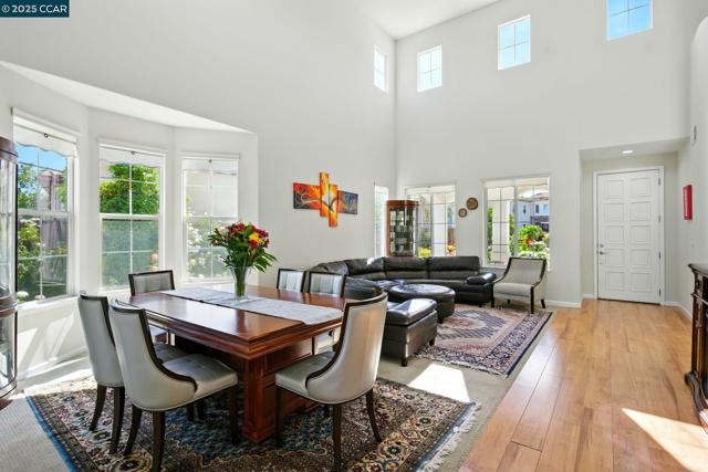 416 Ustilago Ct, San Ramon CA: https://media.crmls.org/mediaz/107ffb4f-7262-4907-acd1-24e180d4a28c.jpg