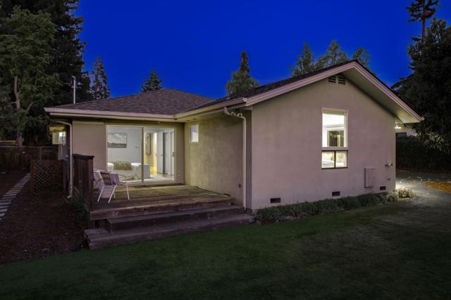 171 E Creek Drive, Menlo Park CA: https://media.crmls.org/mediaz/107ffce0-1196-4782-b4d6-82aada10669a.jpg