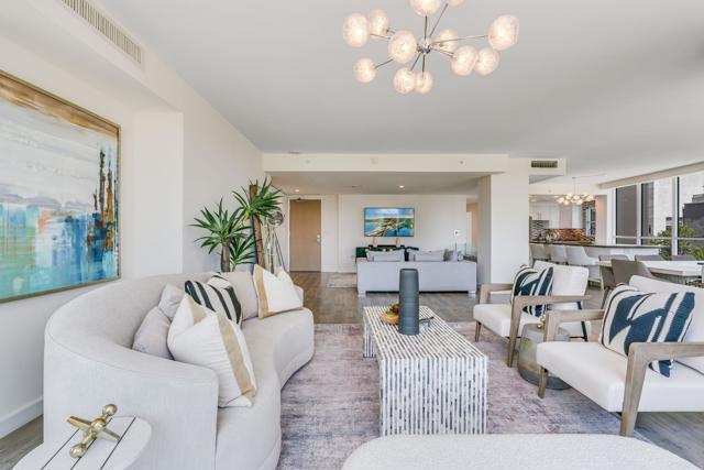 Detail Gallery Image 1 of 58 For 510 1st Ave #402,  San Diego,  CA 92101 - 4 Beds | 4 Baths