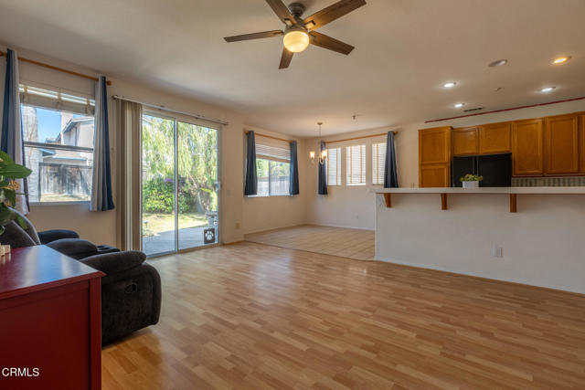 Detail Gallery Image 9 of 29 For 7505 Eisenhower St, Ventura,  CA 93003 - 3 Beds | 2 Baths