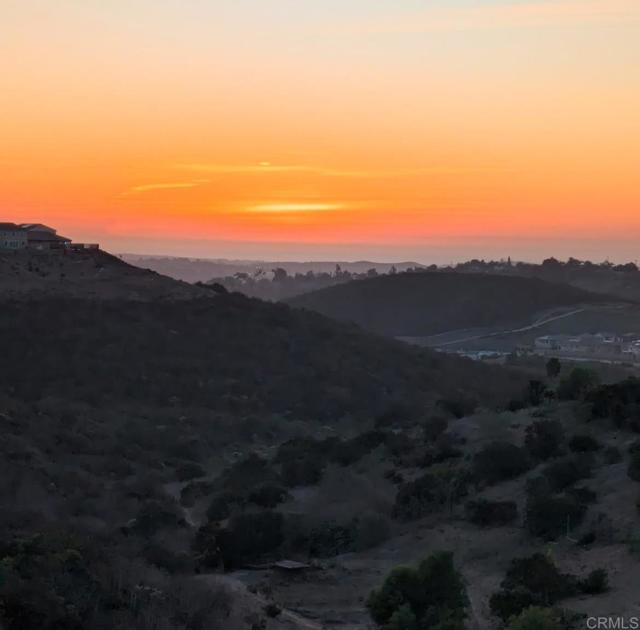 Detail Gallery Image 36 of 40 For 1925 Robinhood Rd, Vista,  CA 92084 - 5 Beds | 4/1 Baths