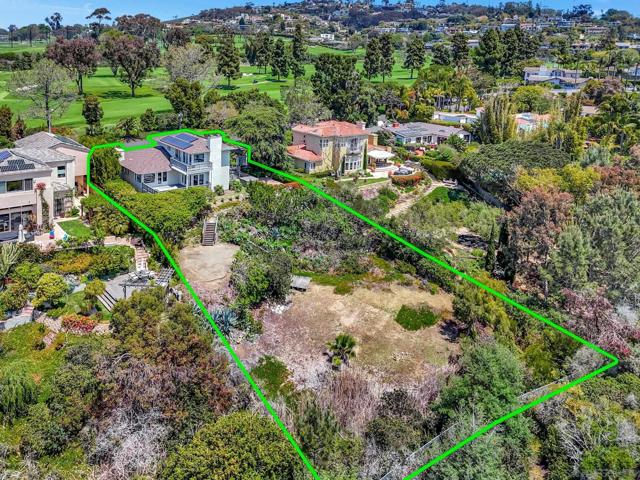 1211 W Muirlands Dr, La Jolla CA: https://media.crmls.org/mediaz/10831d81-7a77-4e83-aaa0-7de7a7e7498a.jpg